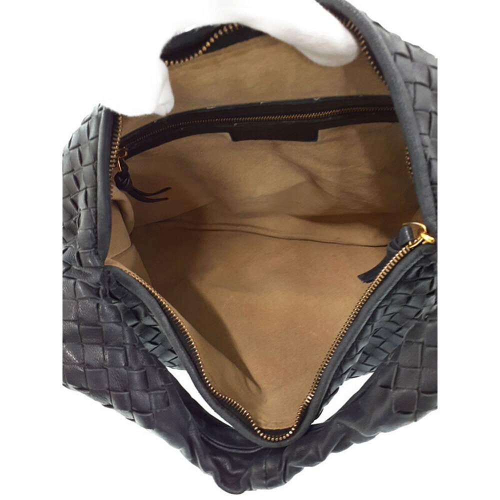 Bottega Veneta Intrecciato Shoulder Bag - Picture 3 of 9